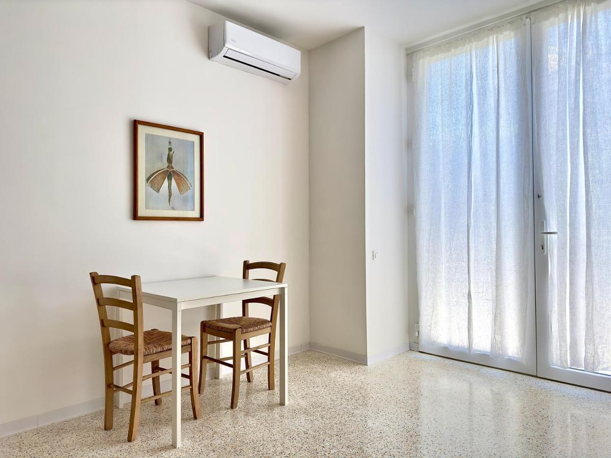 Minimal Apartment Navigli Milano Eksteriør billede