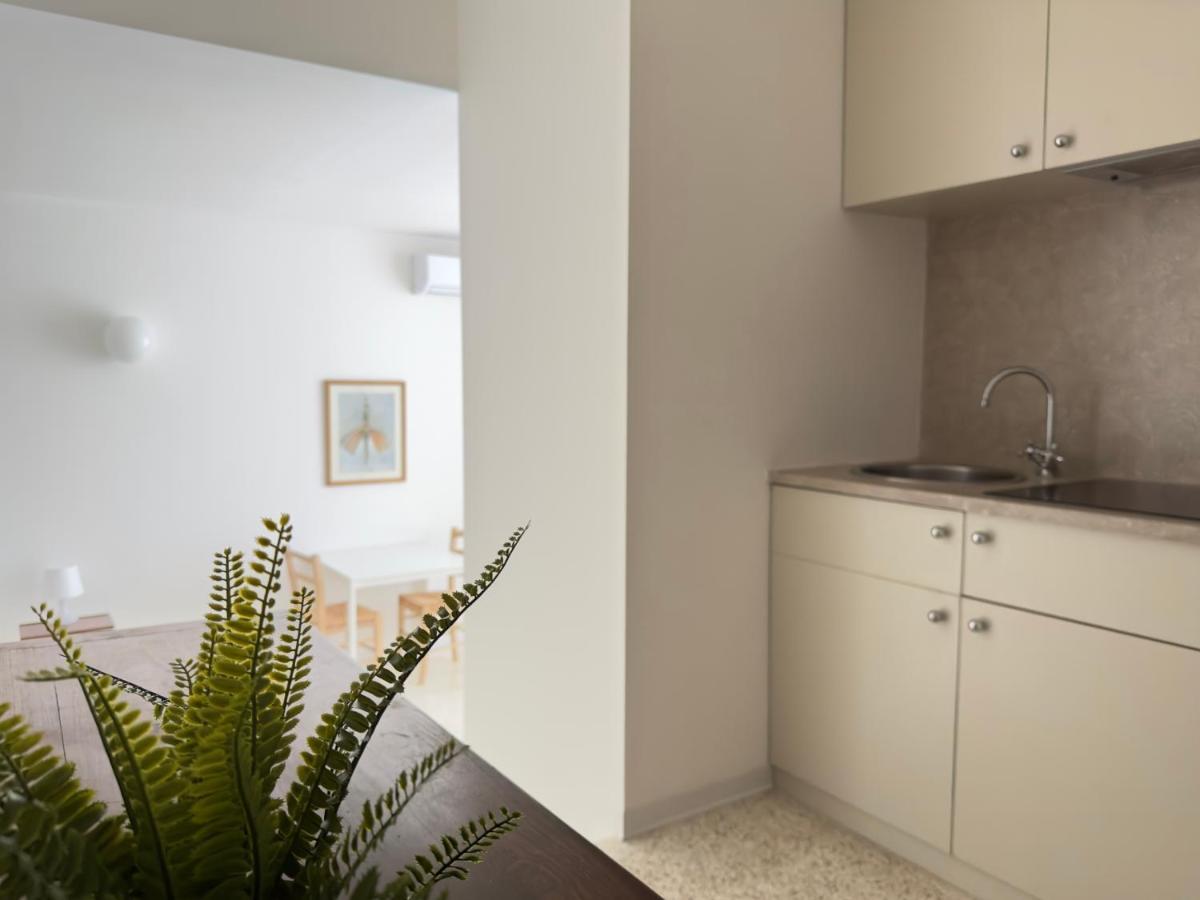 Minimal Apartment Navigli Milano Eksteriør billede