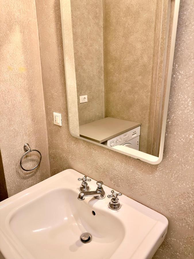Minimal Apartment Navigli Milano Eksteriør billede